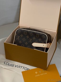 Kabelka Louis Vuitton Dopp Kit Toilet Pouch - 14