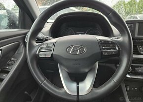 Hyundai i30 1.4-TAŽNÉ-1.MAJITEL-ALU1 - 14