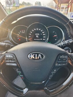 Kia ceed 1,6crdi  94kw GT - 14