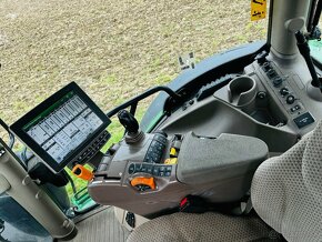 John deere 6215R + čelní nakladač TRIMA - 14