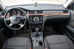 Škoda Superb Combi 2.0 TDI - 14