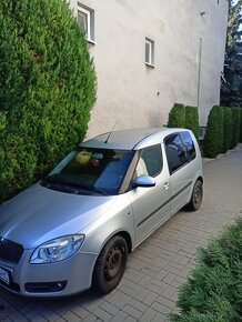 Škoda Roomster 1.2 benzín r.v 2008 - 14