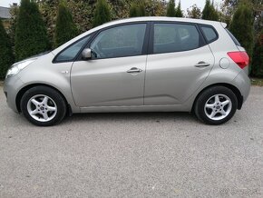 Kia Venga 1.6 benzín automat - 14