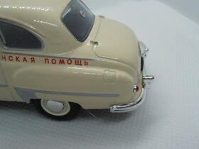 GAZ12_ZIM 1/43 - 14