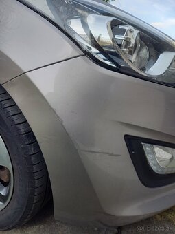 Predám Hyundai i30 kombi 1,6 crdi - 14