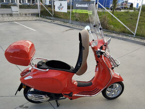 Vespa Primavera 125 - 14