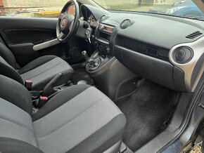 Mazda 2 1.3i Pro - 14