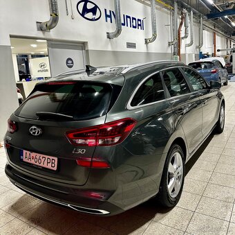 Hyundai i30 Kombi 1,5 T-GDI Mild hybrid 117 kW - 14