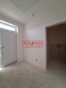 Predáme 4izbový bungalov 140m2 Cestice, obecná voda, ČOV, le - 14