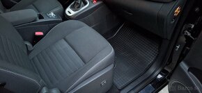 Renault Megane scenic - 14