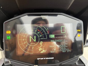 Suzuki DL 1050 V-Strom XT rok 2021,46000km Rezervované - 14