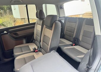 Volkswagen Touran 1,9 TDi Cross , 7 míst, Tažné nafta - 14