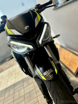 Triumph Street Triple 765RS facelift rocník (naháč) 2020 - 14