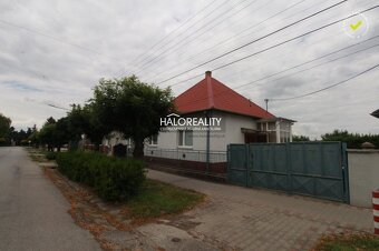 HALO reality - Predaj, rodinný dom Trnovec nad Váhom - EXKLU - 14