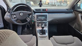 Volkswagen Passat 2.0 TDI - 14