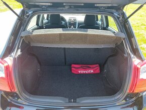 Toyota Auris 1.3 DUAL VVT-i - 14