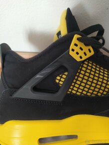 Jordan 4 Yellow Thunder - 14