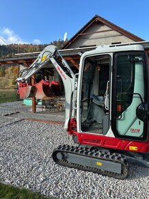 Báger Takeuchi TB216 - 14