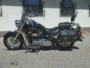 Suzuki Intruder C800 - 14