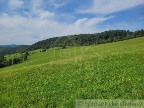 Väčší rekreačný pozemok s nádhernými výhľadmi nad obcou Zu - 14