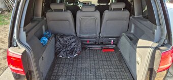 Predam VW Touran 2,0 Tdi r.2011 - 14