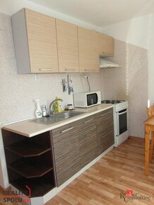 3 izbový byt Handlová predaj, staršia rekonštrukcia, 64 m2,  - 14