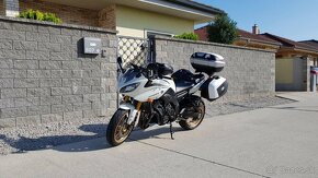 YAMAHA FZ8 - 14