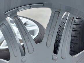 Kolesá Bentley Bentayga + zimné pneu 285/45R21 - 14