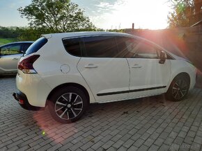 Peugeot 3008 1.6 HDi panoramaticka strecha - 14