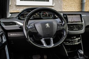 Peugeot 2008 1.2 81kW, Allure, koža, panorama, AUTOMAT - 14