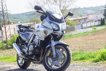 Pedám Honda CBF 1000 A - 14