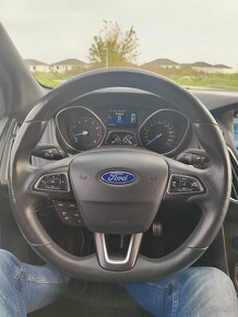 Ford Focus Combi 1.5 EcoBoost ST Line Edition - 14