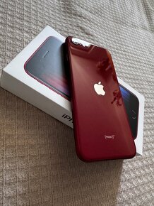 iPhone SE 2022 (product red) - 14