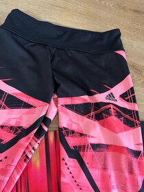 Leginy Adidas, vel.s, top stav, 17 e/ ks, plus pošta - 14