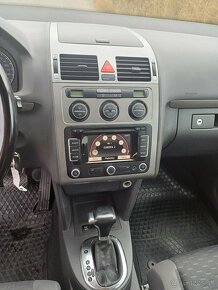 Vw touran 1.9tdi 77kw DSG 2010 - 14