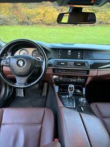 BMW 520d F10 135 KW 2011, Slovenské auto - 14