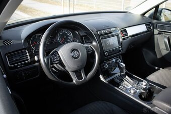 Volkswagen Touareg II 3.0 V6 TDI 4MOTION 120oooKM 2017 - 14