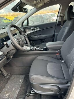 KIA Sportage 1,6  T-GDi AWD 7DCT GOLD (MY2025) - 14