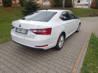 Predám Škoda Superb 3 limuzína obsah 2 liter ročník 2016 - 14