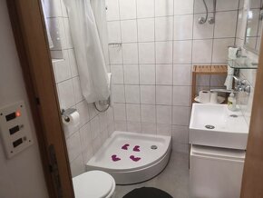 CHORVÁTSKO - Apartmánový dom 100 m od mora - VODICE - 14