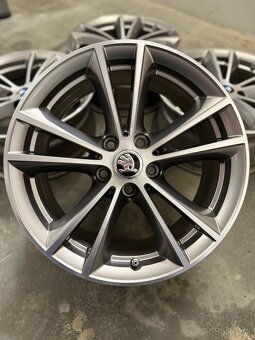 Hliníkové disky 5x112 R17 BMW G30 G31 Style 631 - 14