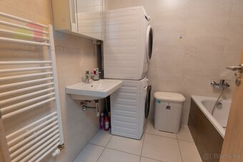 Na predaj krásny 3-izb. s balkónom, 71 m², Bajkalská ulica,  - 14