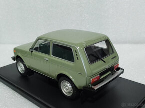 1:24 modely 3 - 14