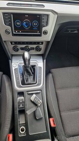 Volkswagen Passat Variant 2.0 TDI BMT Business DSG - 14