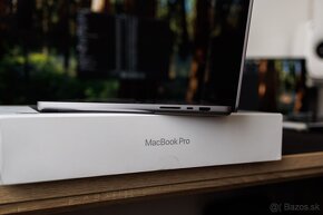 MacBook Pro M2 PRO 16" 16GB/512GB Perfektný stav - 14