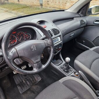 Peugeot 206 1.4i r.2006 - 14