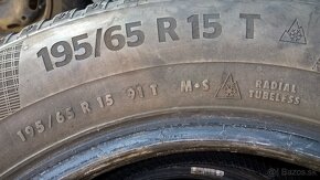 4 ks ZIMNÉ 195/65 R15 95T a 91T cca 5-6 mm od 15,-€/kus - 14