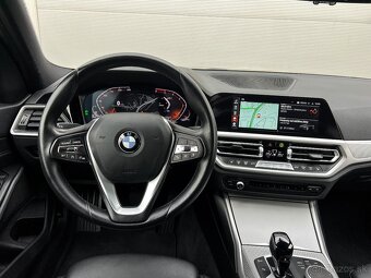 BMW Rad 3 320d 140kw, All Black, kamera, Adaptívny podvozok - 14