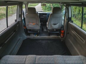 Predám VW Caravelle T4 2.4d syncro 57kw 4x4 - 14