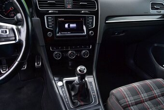 Volkswagen Golf 2.0 TSI BMT GTI Performance - 15